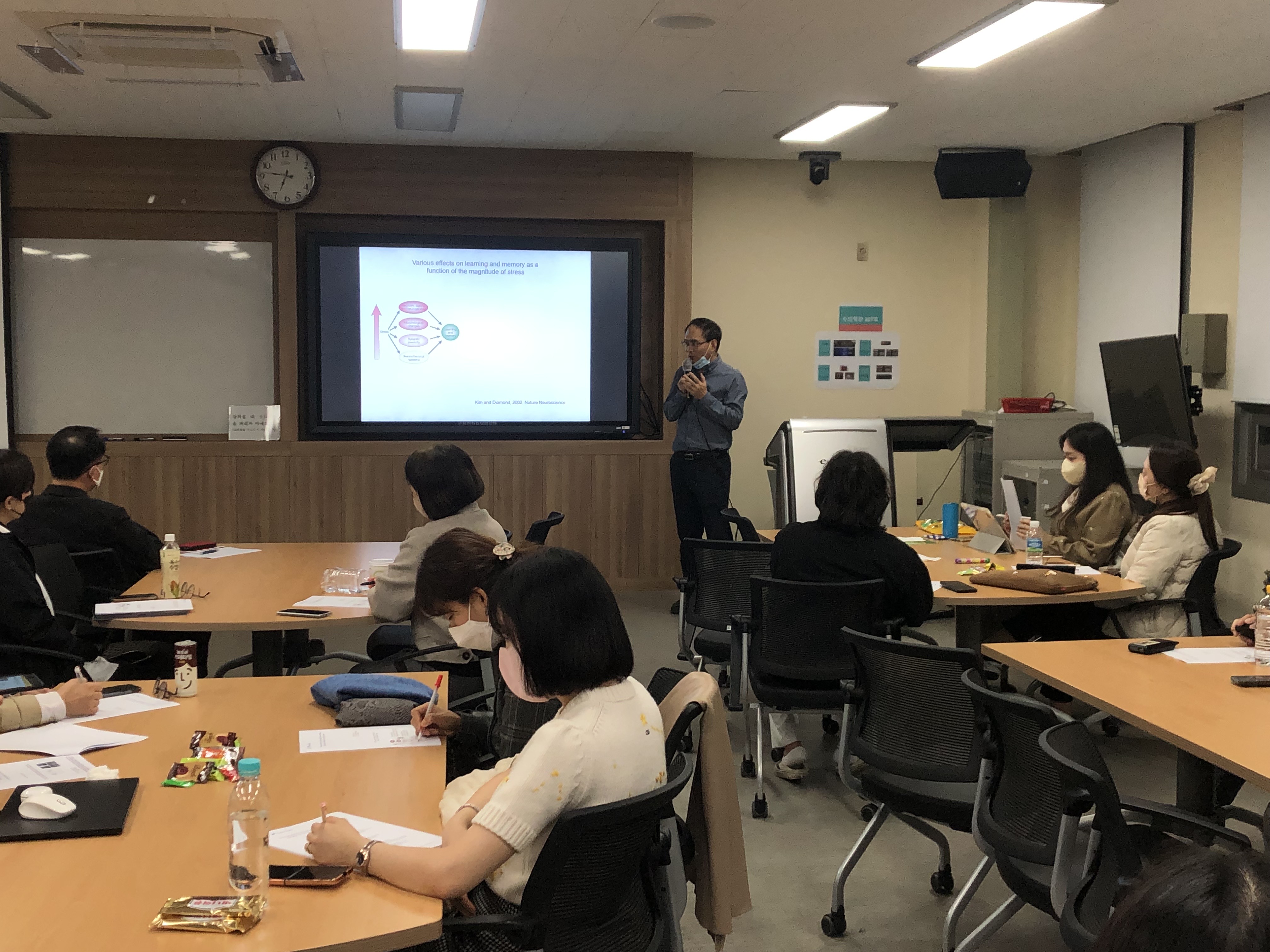 워크숍 진행사진5.jpg 첨부 이미지
